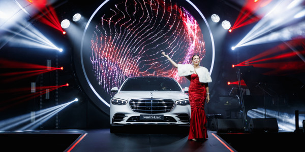 Presentation of the Mercedes-Benz S-Class 2020